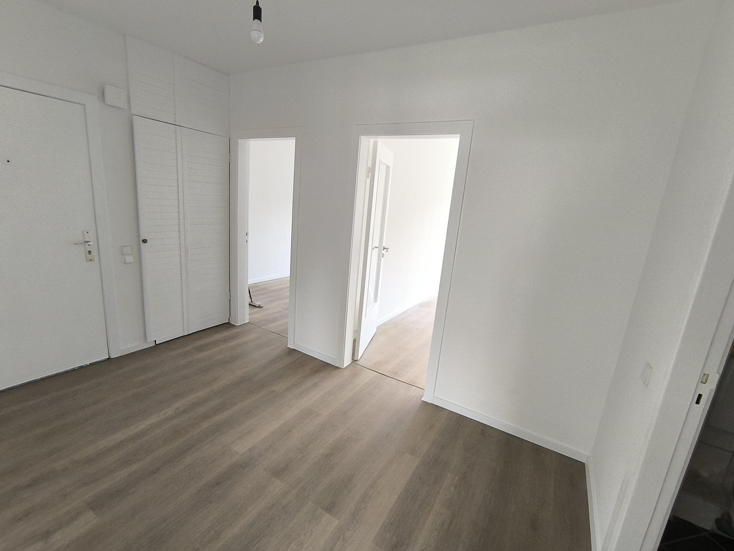 Frisch renovierte 3 Zi. sonnige Whg 650m vom Tibarg entfernt – 22459 Hamburg(Niendorf) – Vorschaubild 8