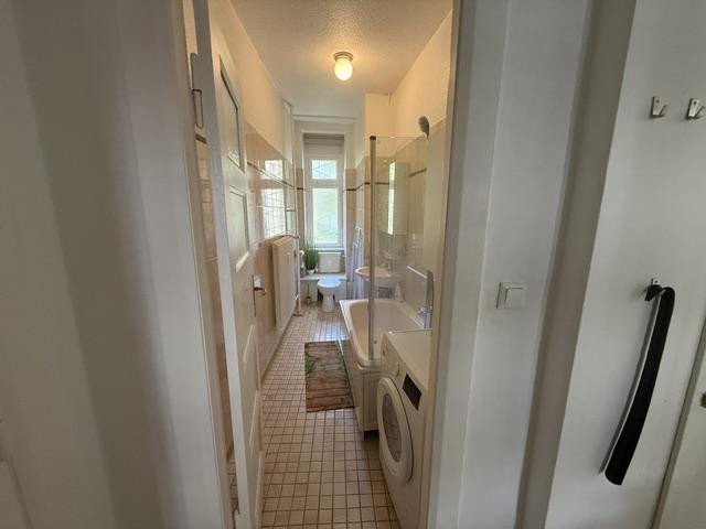 Für Singles oder Paare: Voll möbliert mit Sonnenbalkon in Neu-Westend – Reichsstrasse 66, 14052 Berlin(Westend) – Vorschaubild 3