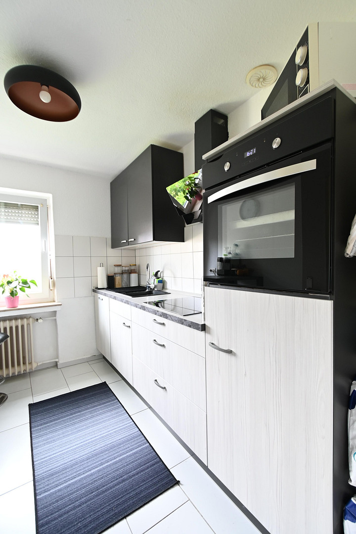 Charmante Dachgeschosswohnung in Köln-Lind – gemütliches Wohnen mit Flair – Frankfurter Str.98, 51147 Köln(Wahn) – Vorschaubild 4