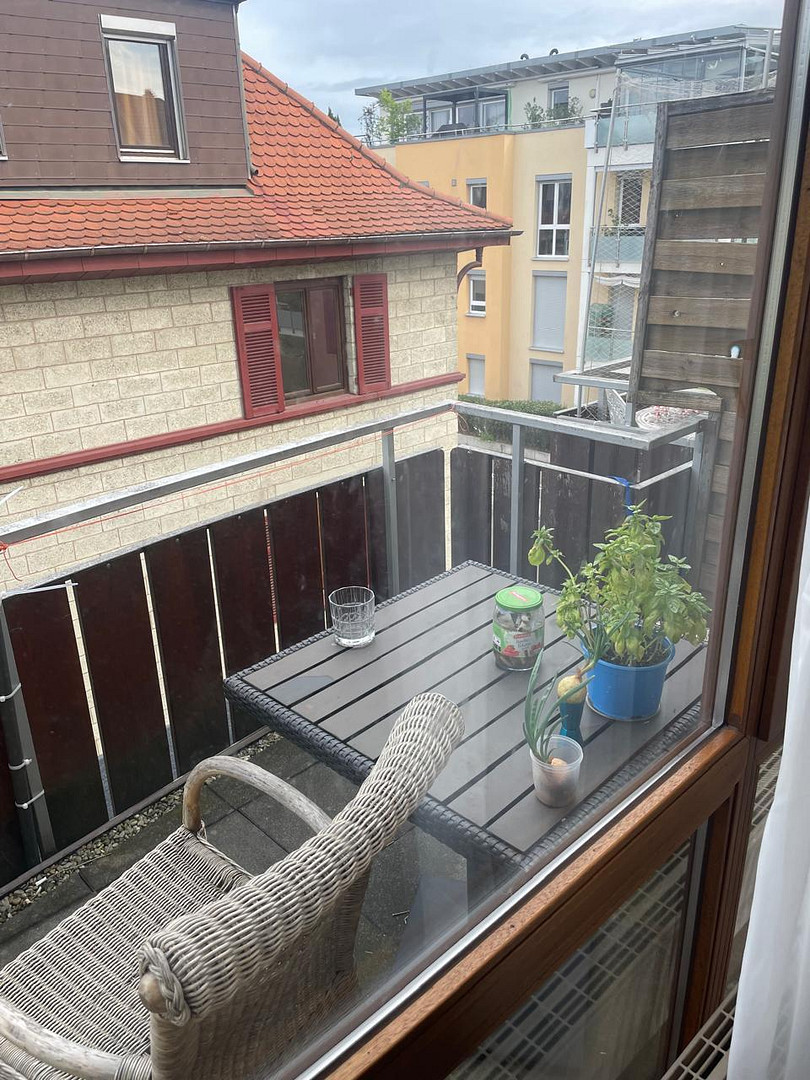 Moderne 2-Zi-Whg mit Balkon,Keller, Garten – Ulrichstraße 34, 72764 Reutlingen – Vorschaubild 9