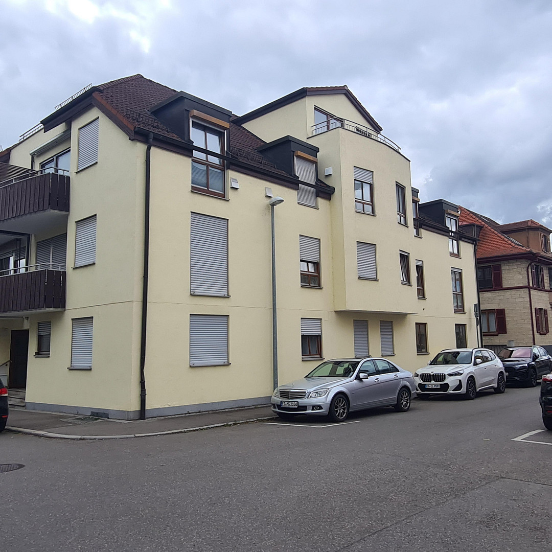 Moderne 2-Zi-Whg mit Balkon,Keller, Garten – Ulrichstraße 34, 72764 Reutlingen – Vorschaubild 2