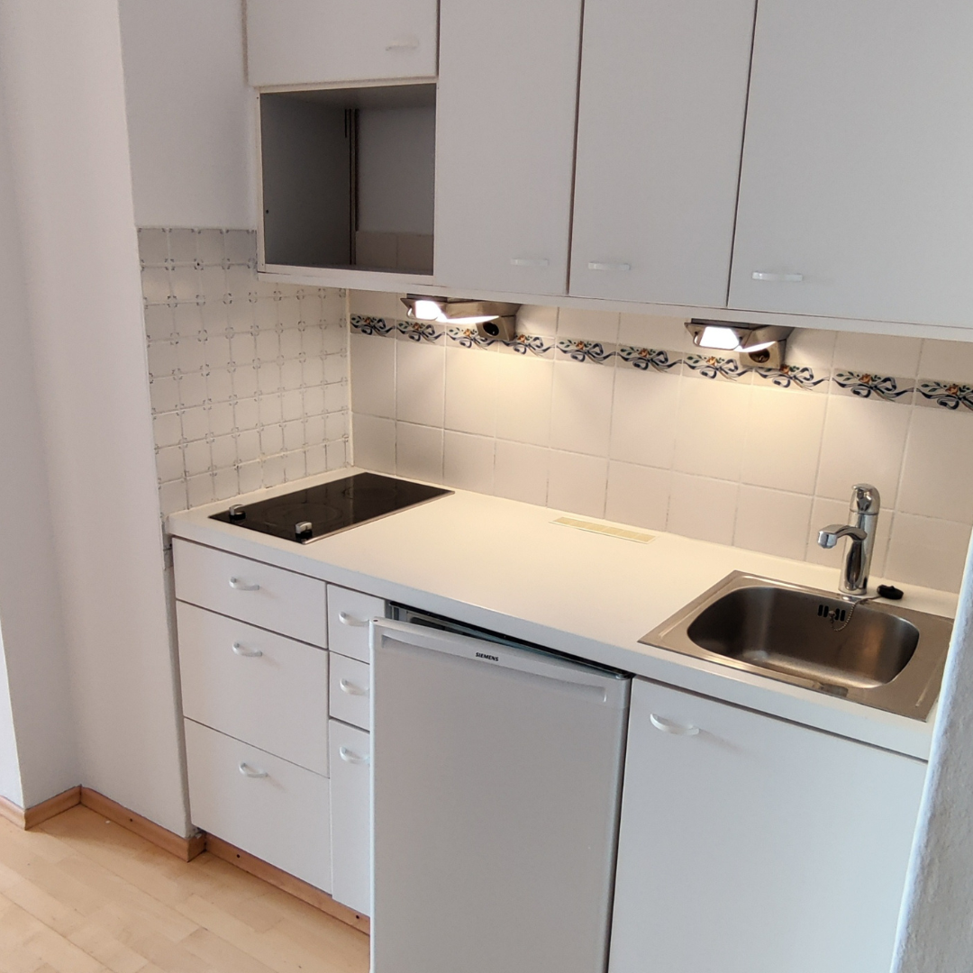 Penthouse-Feeling in Bogenhausen: 2-Zi.-Wohnung mit Alpenblick von privat – München(Bogenhausen) – Vorschaubild 2