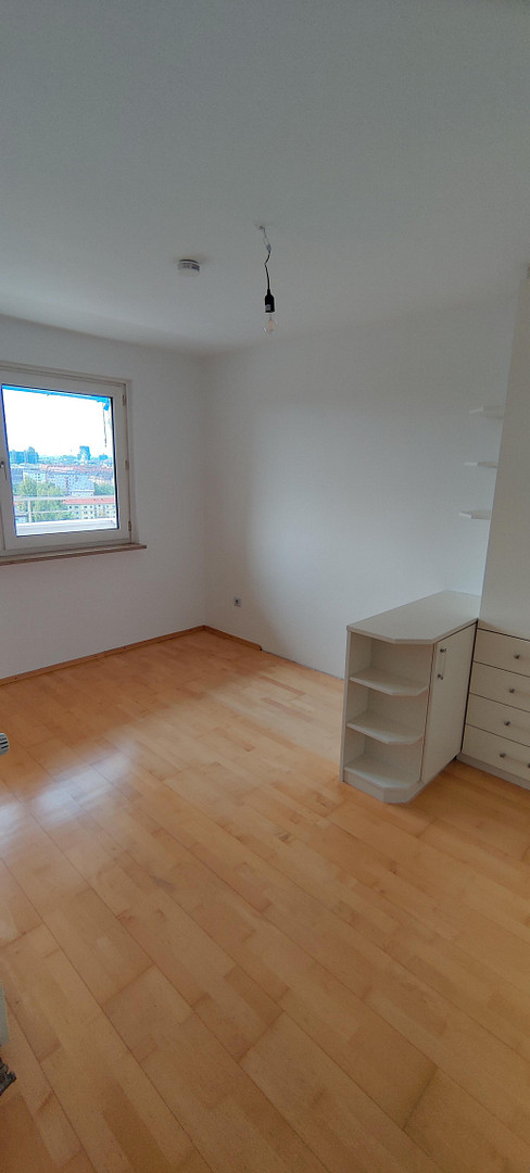Penthouse-Feeling in Bogenhausen: 2-Zi.-Wohnung mit Alpenblick von privat – München(Bogenhausen) – Vorschaubild 3