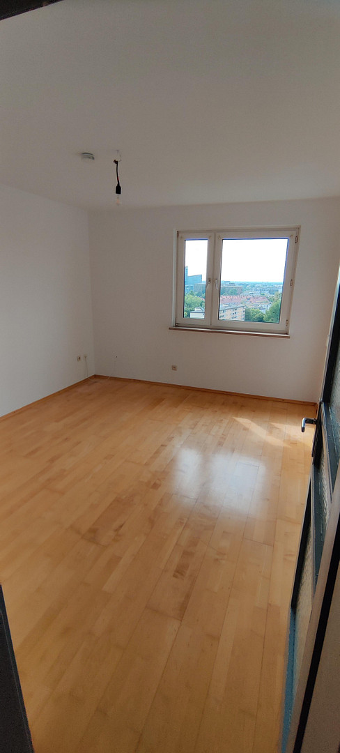 Penthouse-Feeling in Bogenhausen: 2-Zi.-Wohnung mit Alpenblick von privat – München(Bogenhausen) – Vorschaubild 8