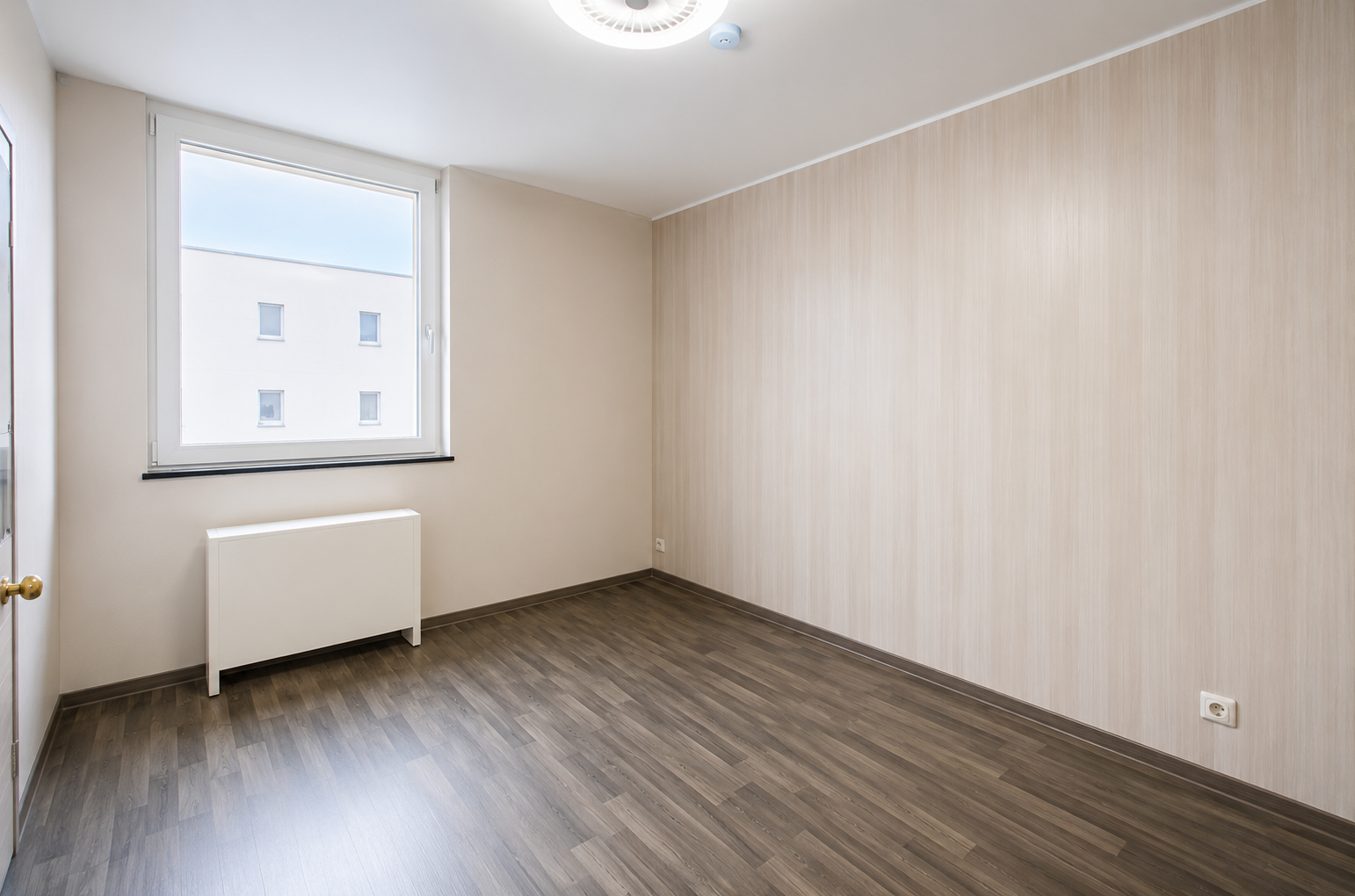 Jobcenter – جوب سنتر – Джобцентер – deine neue Wohnung ist fertig! – Euskirchenerstraße 84, 41469 Neuss(Erfttal) – Vorschaubild 4