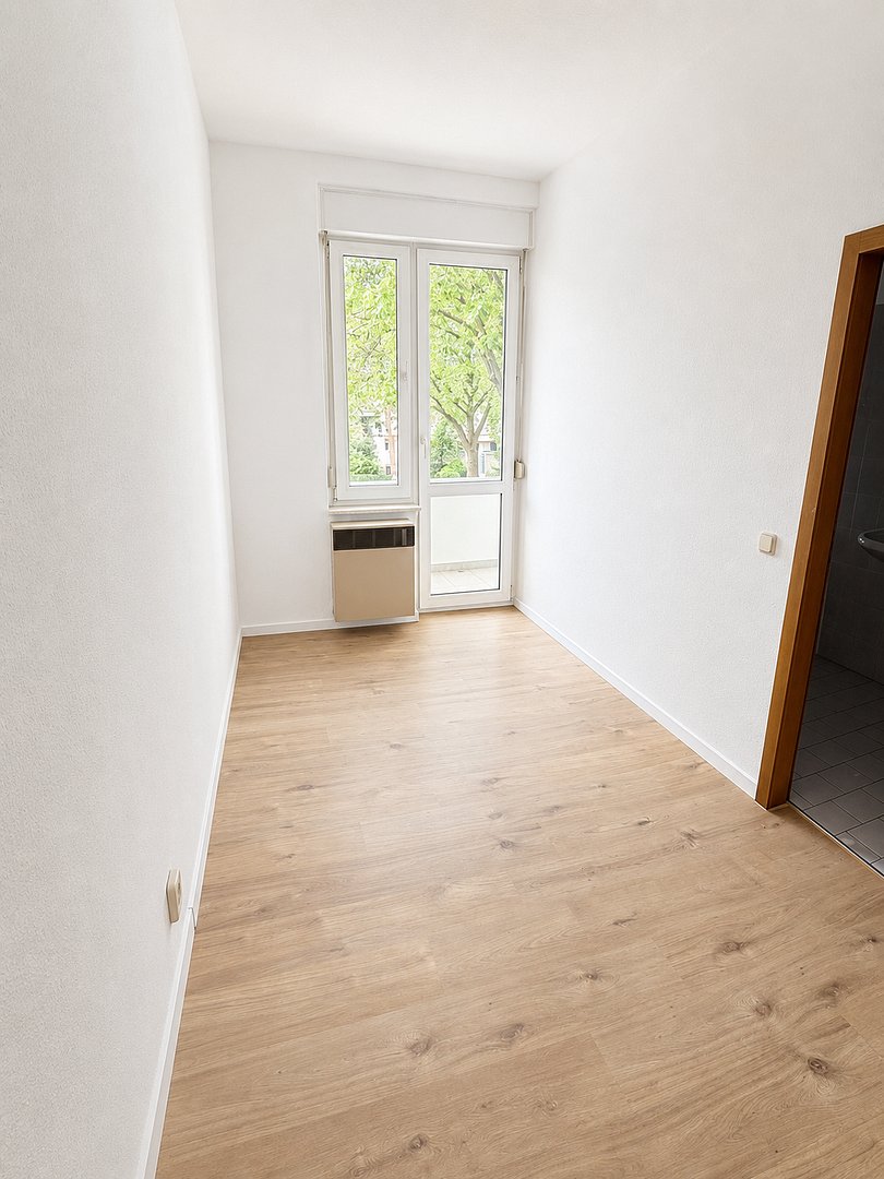 Ab sofort: renovierte 3,5-Zimmer-Wohnung mit 2 Bädern und 2 Balkonen – Soester Straße 1, 45307 Essen(Kray) – Vorschaubild 9