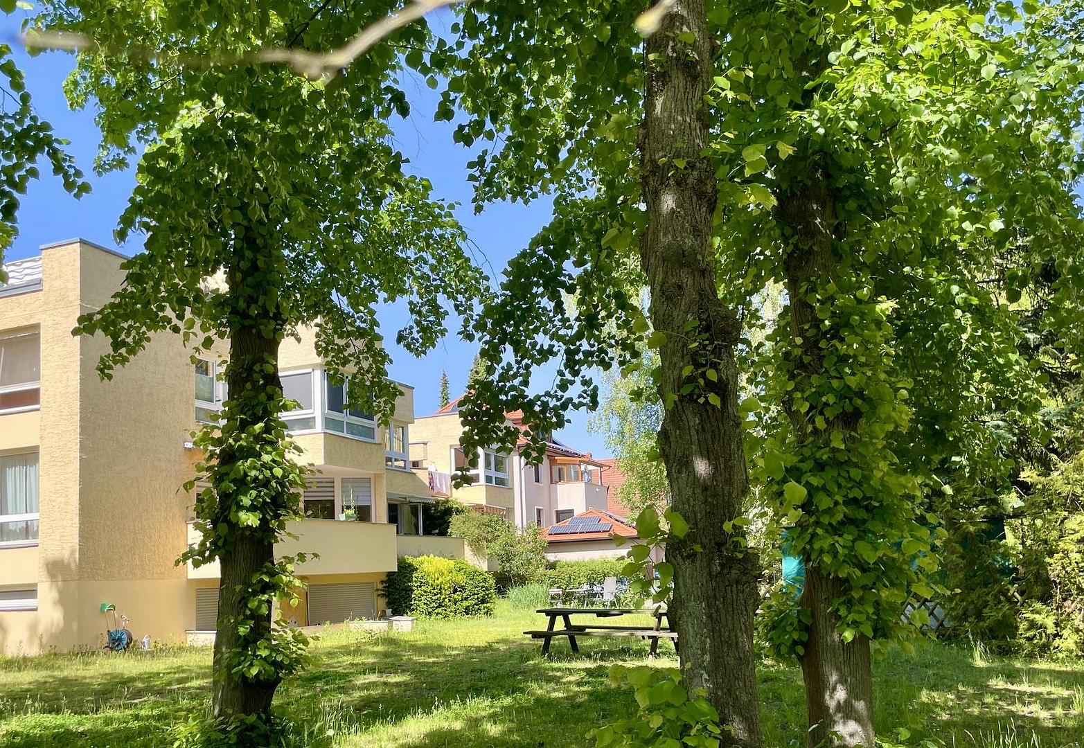 Provisionsfrei vom Eigentümer: Familienidylle in Wannsee - Wohnen zwischen Dorfkern, Seen und Natur – 14109 Berlin(Wannsee) – Vorschaubild 2