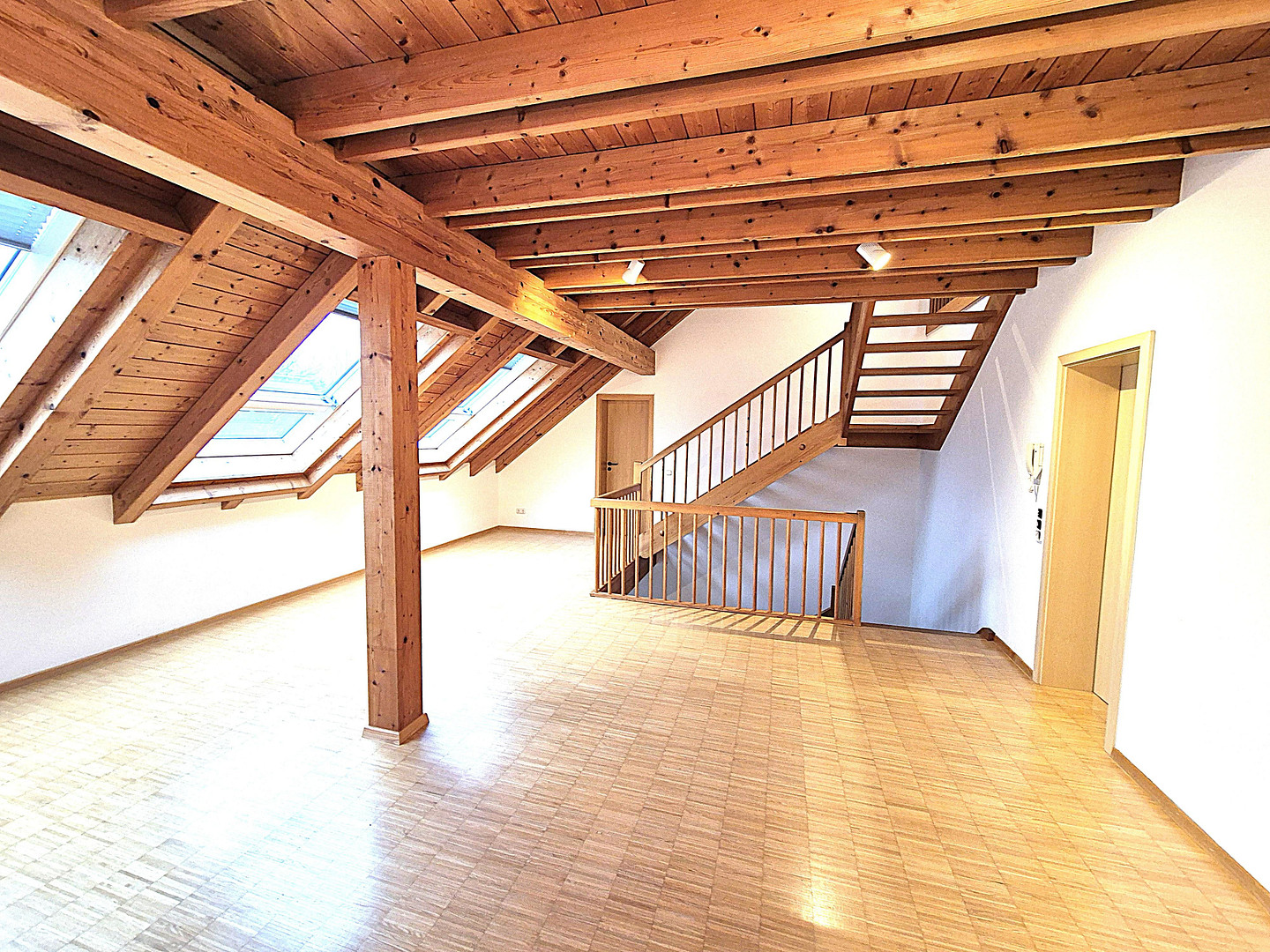 Frankfurt-Süd, in Dietzenbach-Steinberg, sehr schönes Haus mit großem Garten, Garage, EBK und Sauna. – 60598 Frankfurt am Main(Sachsenhausen) – Vorschaubild 8
