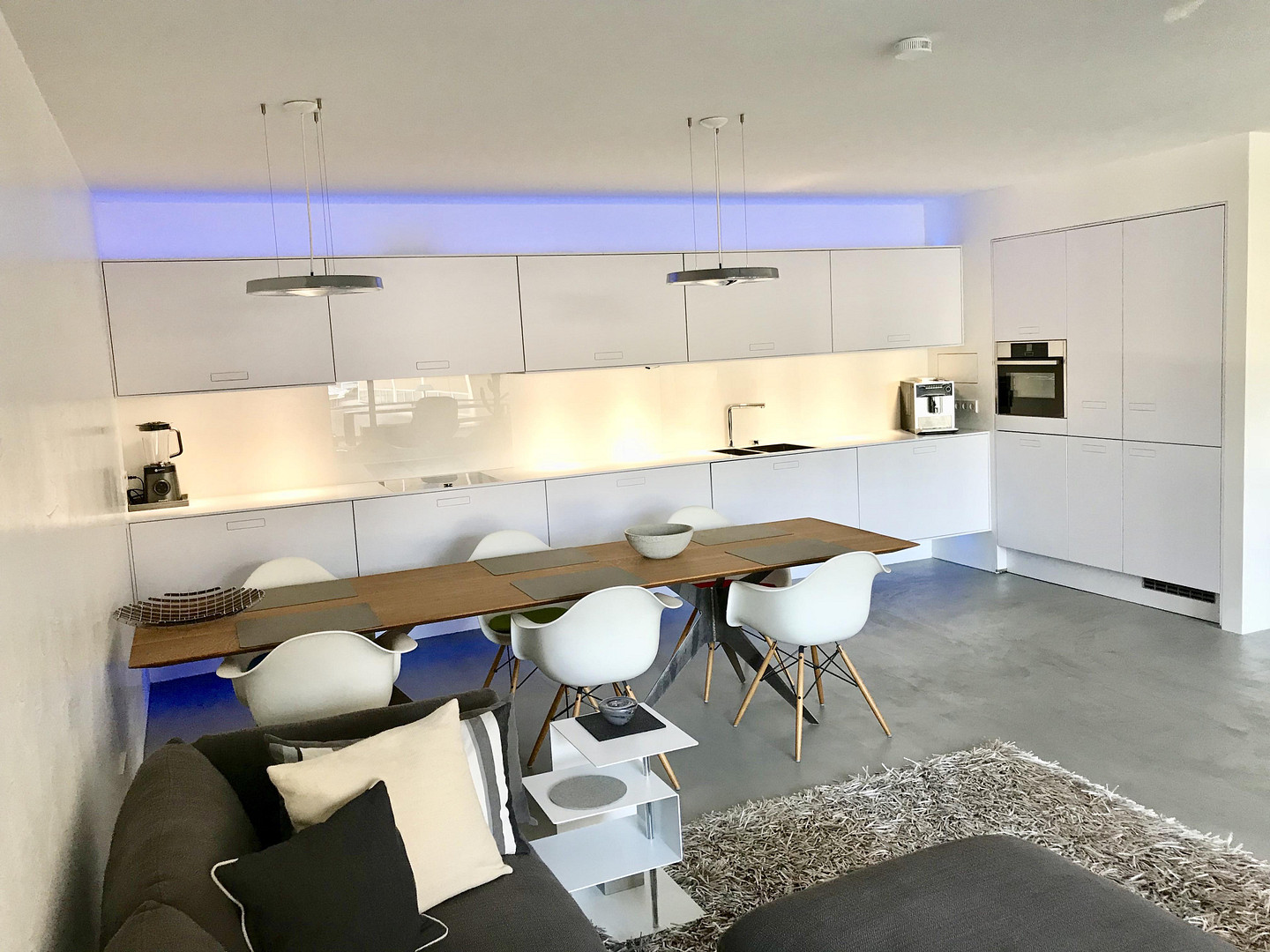 Exclusive möblierte Wohnung in der Stuttgarter Innenstadt – Sophienstraße, 70178 Stuttgart(Mitte) – Vorschaubild 2