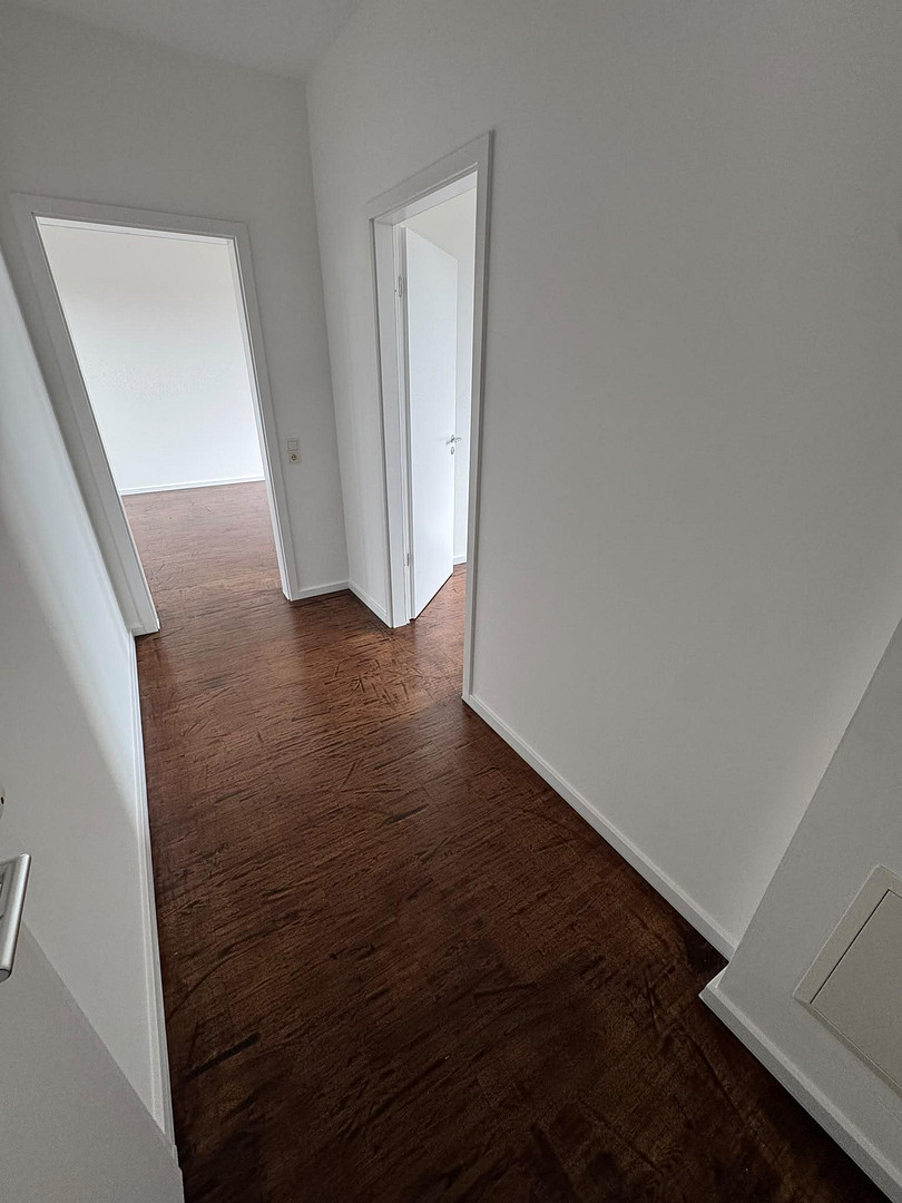 Lichtdurchflutetes Penthouse mit zwei Terrassen - hochwertig saniert in begehrter TH-Nähe – Köln(Kalk) – Vorschaubild 2
