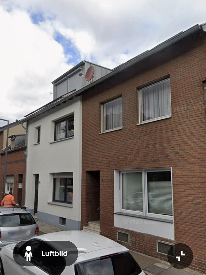 Wohnen mit Haus-in-Haus-Charakter: Großzügige 4-Zimmer-Maisonette mit Balkon im Kölner Westen! – Karl-Kaulen-Str. 4, 50859 Köln(Lövenich) – Vorschaubild 2