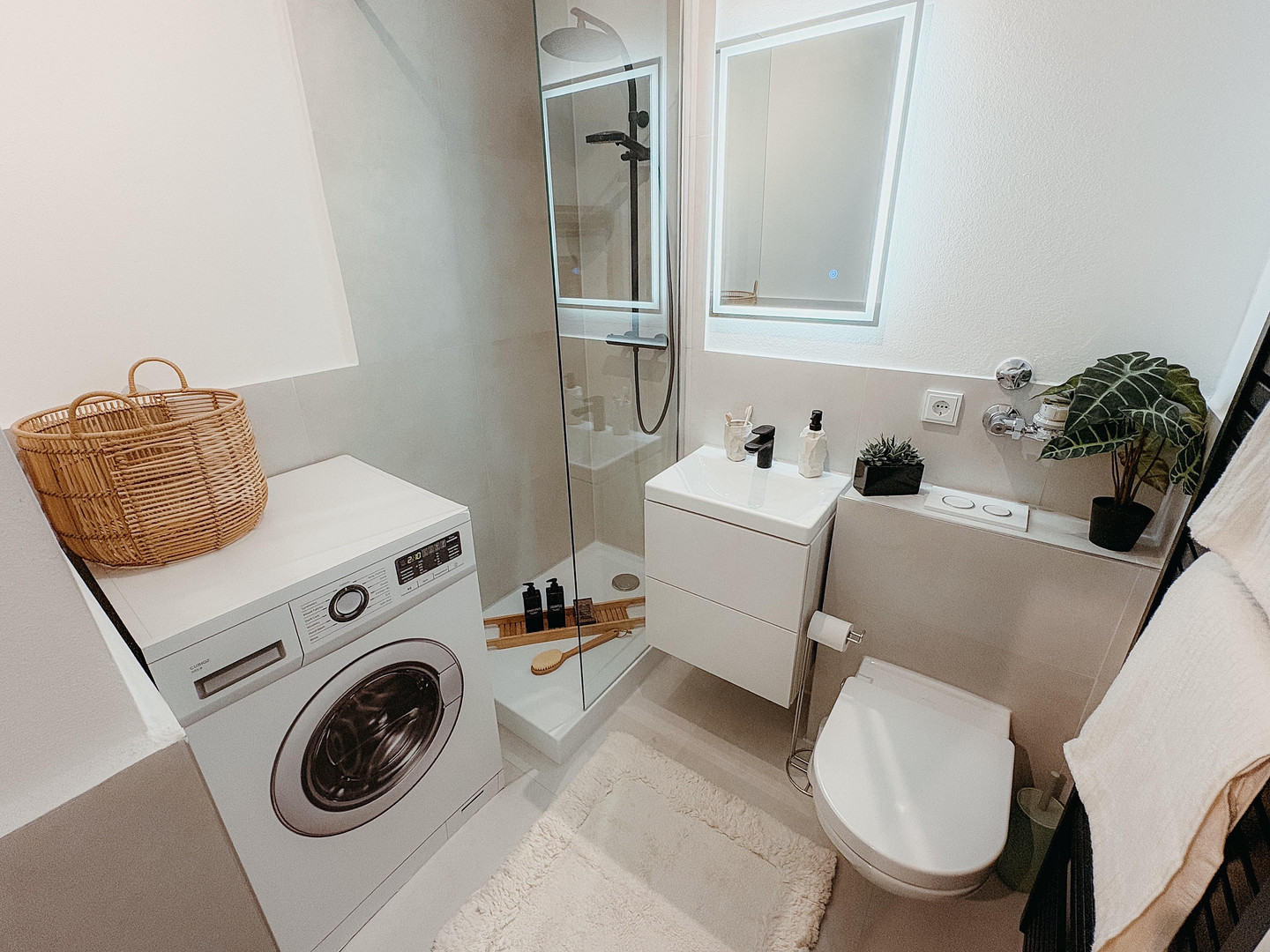 Im Herzen Schwabings: Charmante 2-Zimmer-Wohnung mit Balkon – München(Schwabing) – Vorschaubild 7