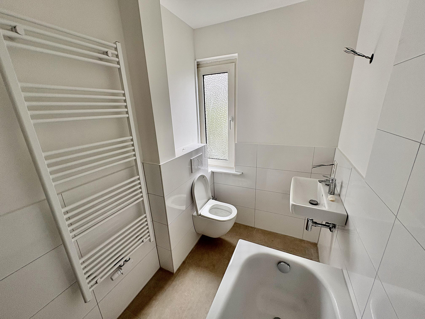 Erstbezug nach Sanierung | Moderne 2-Zimmer-Wohnung | oberste Etage – Paulstraße 21, 42287 Wuppertal(Barmen) – Vorschaubild 4