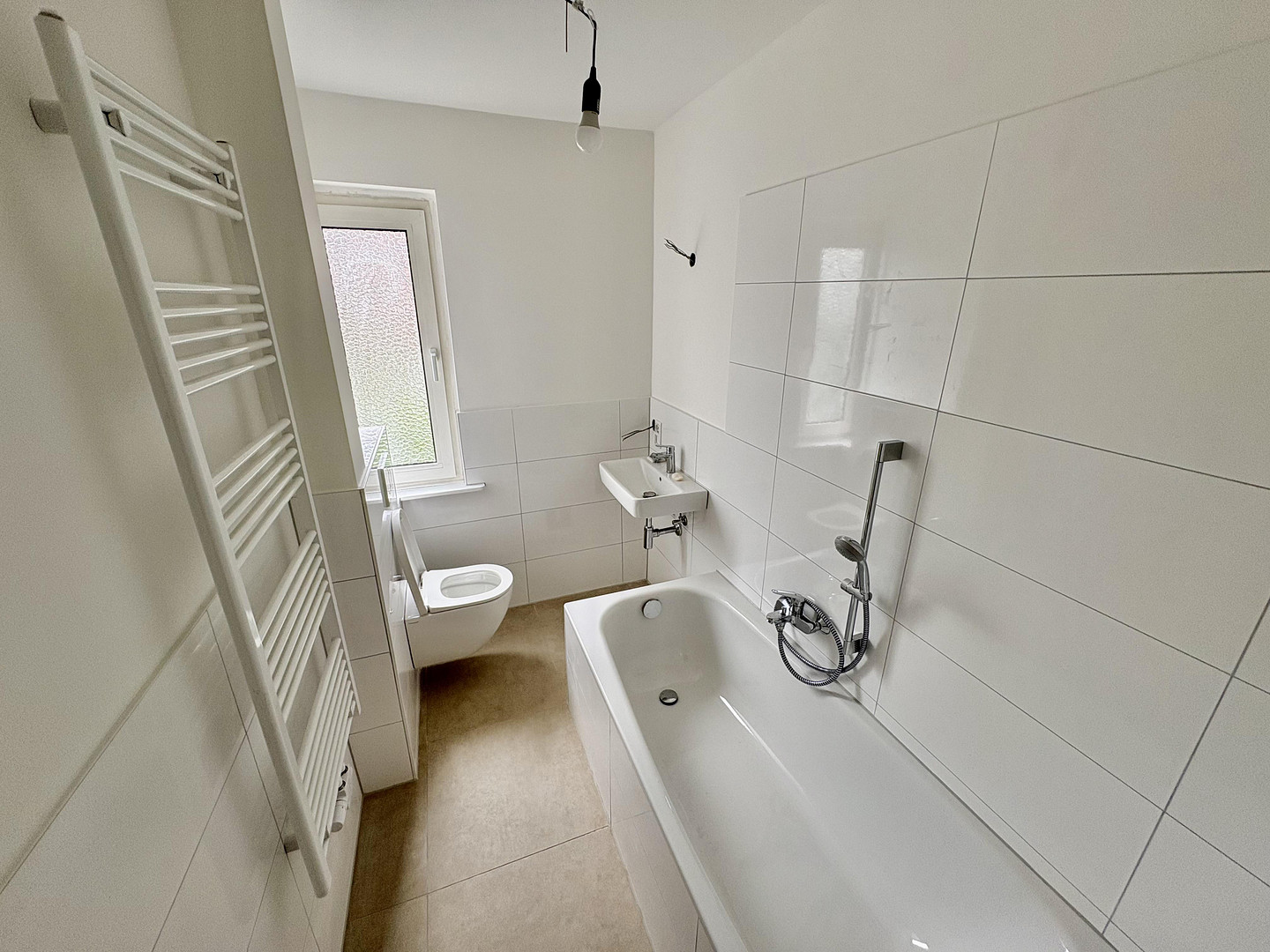 Erstbezug nach Sanierung | Moderne 2-Zimmer-Wohnung | oberste Etage – Paulstraße 21, 42287 Wuppertal(Barmen) – Vorschaubild 3