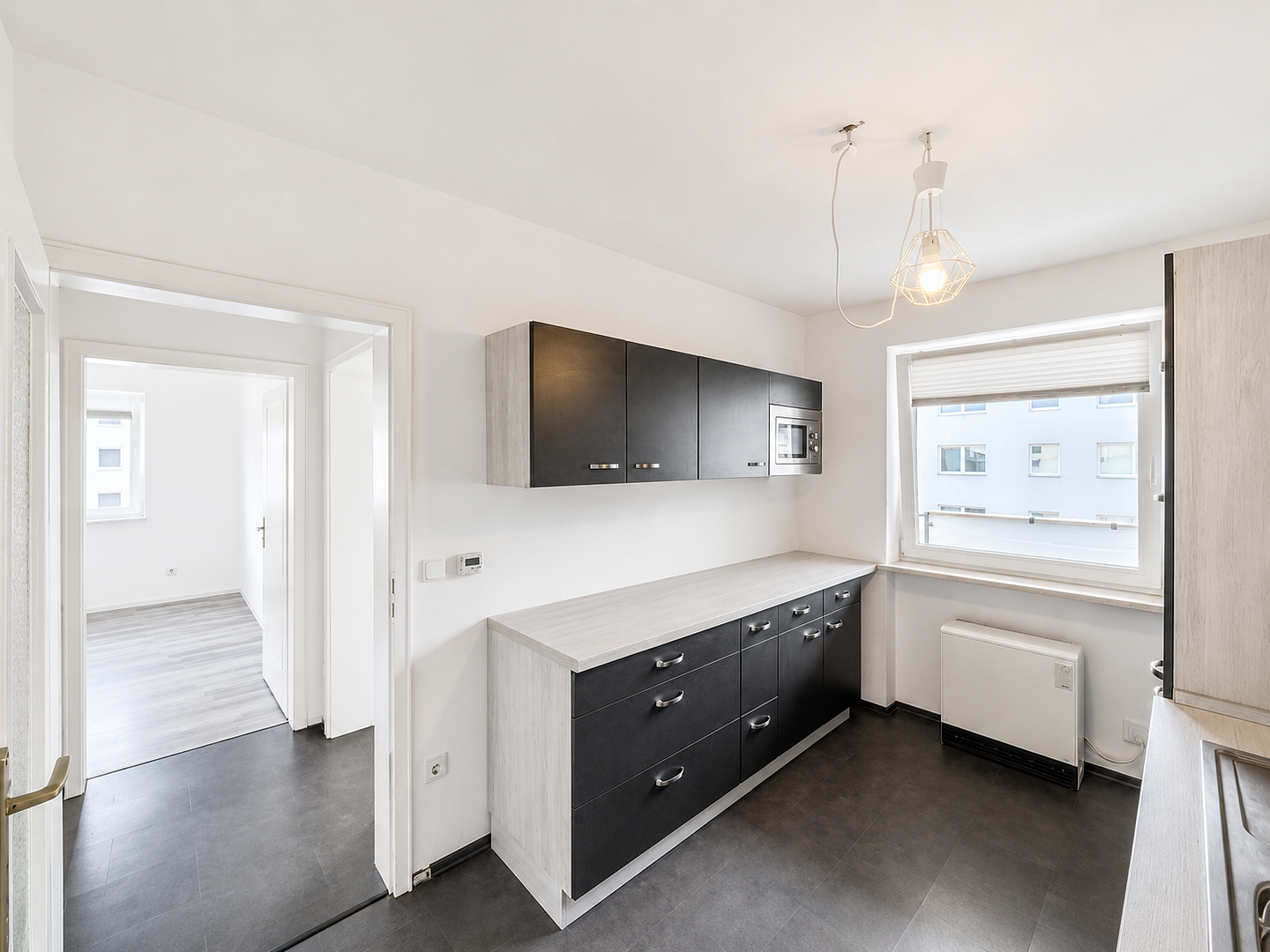 Renovierte 2-Zimmer-Wohnung in Altdorf ab Juli verfügbar – Altdorf – Vorschaubild 4
