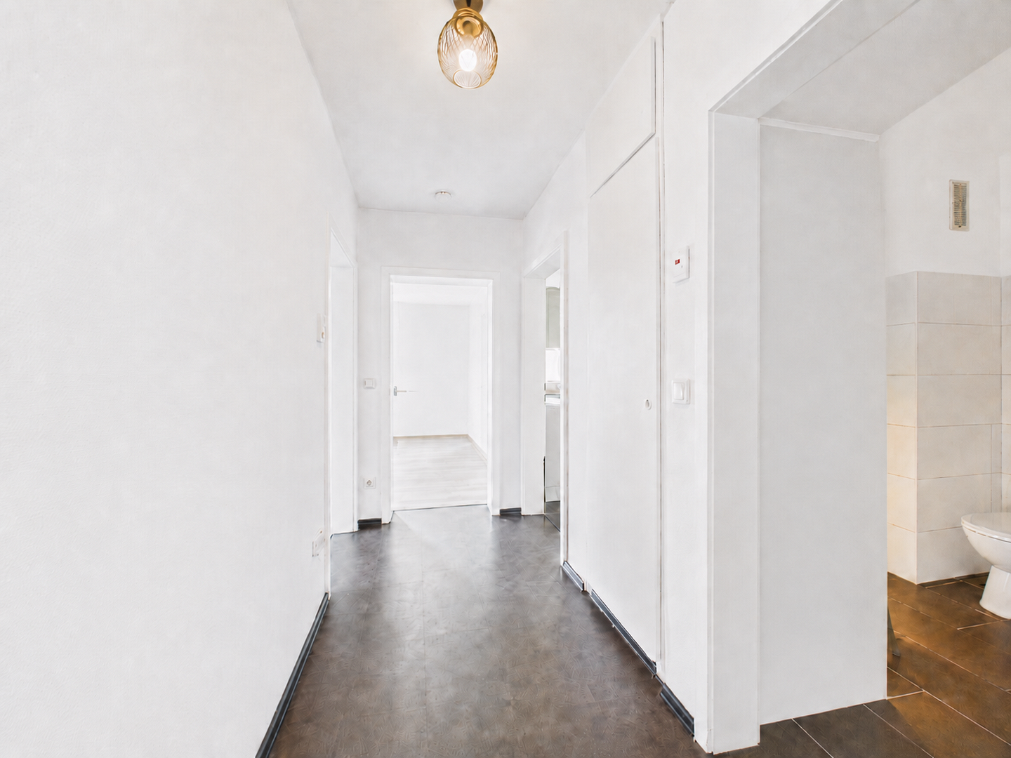 Renovierte 2-Zimmer-Wohnung in Altdorf ab Juli verfügbar – Altdorf – Vorschaubild 7