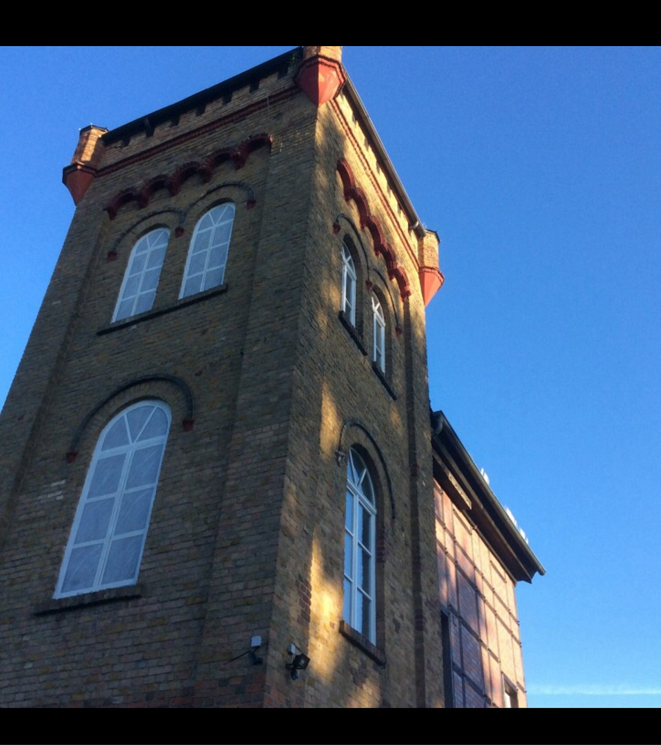 Aufgepasst! Wohnen in einer historischen Burg – Dortmund(Mengede) – Vorschaubild 2