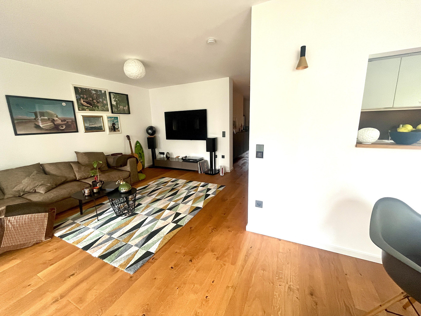 Helle 3,5-Zimmer-Wohnung mit großem Sonnenbalkon in ruhiger Sackgassenlage – August-Kayser-Straße 31, 75175 Pforzheim – Vorschaubild 2