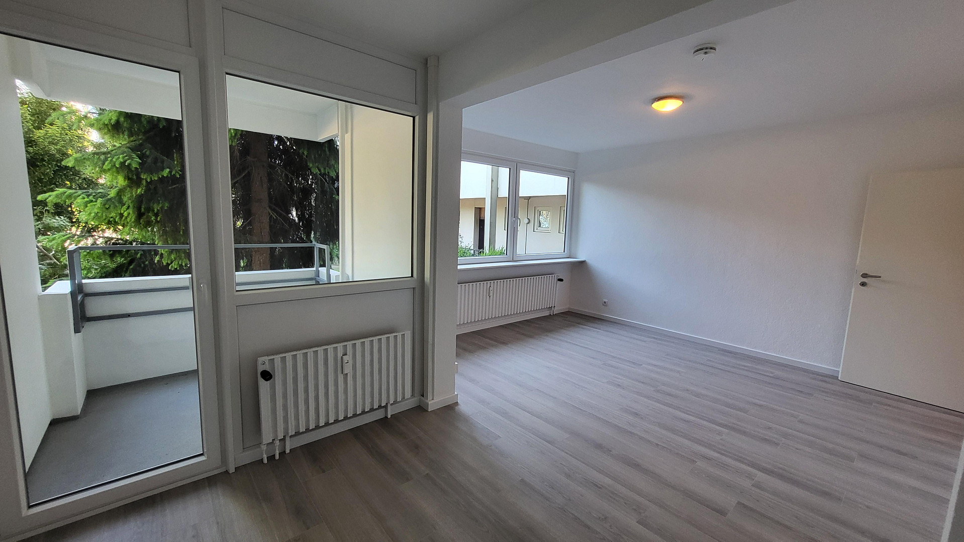 Erdgeschoß-frisch renoviert-separater Eingang-Balkon-Tiefgarage-von Privat – Elmshorner Straße 15, 25421 Pinneberg – Vorschaubild 5