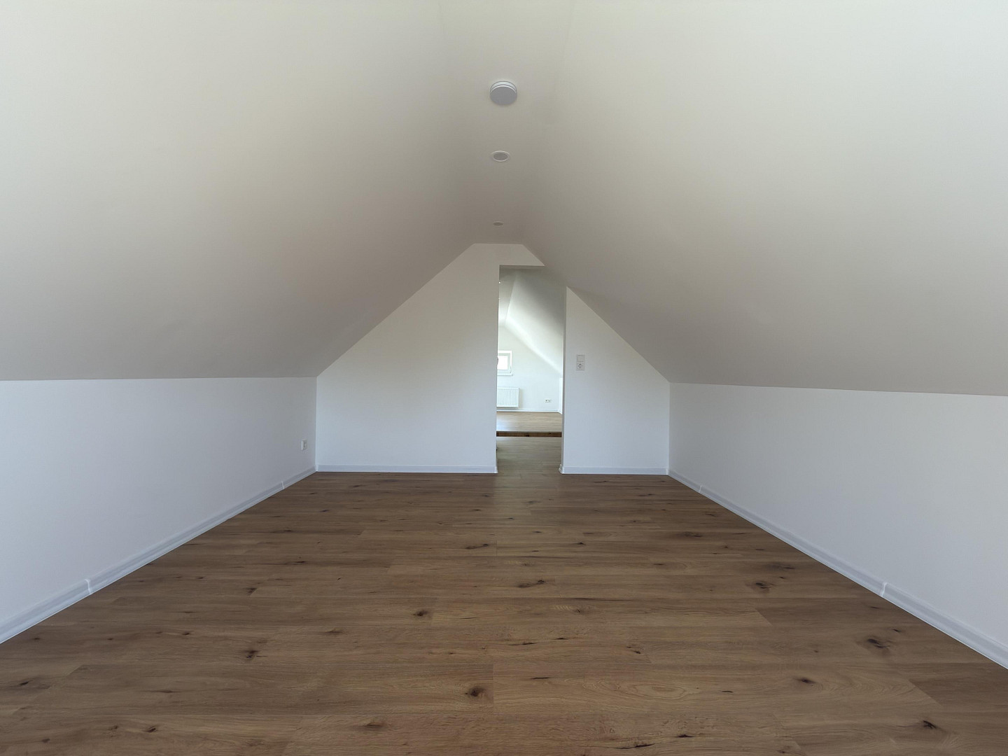 Kernsaniertes ZFH – 2 vermietbare Whg., Energieklasse A, 1.450 € Sollmiete – Igensdorf(Oberlindelbach) – Vorschaubild 8