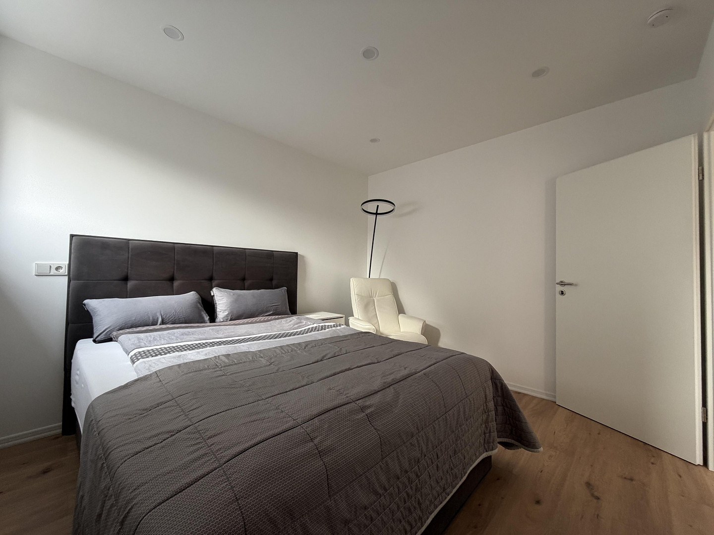 Kernsaniertes ZFH – 2 vermietbare Whg., Energieklasse A, 1.450 € Sollmiete – Igensdorf(Oberlindelbach) – Vorschaubild 17