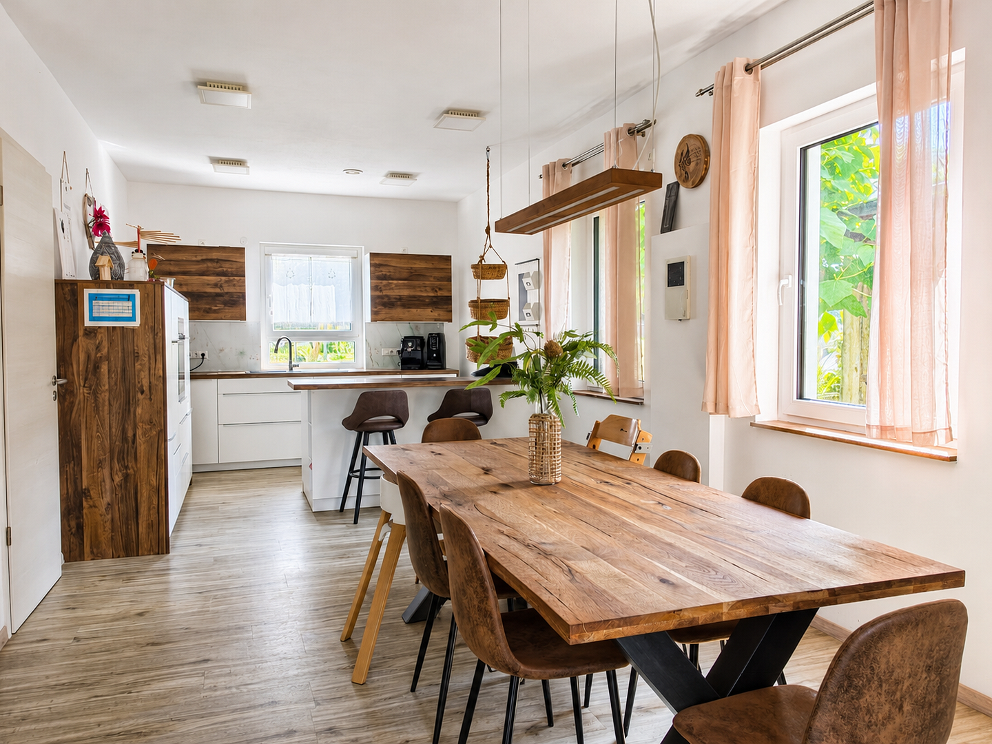 Modernes 217-m²-Familienhaus mit 8 Zimmern, PV-Speicher, Wallbox, Solar & großem Garten – Reisbach(Oberhausen) – Vorschaubild 14