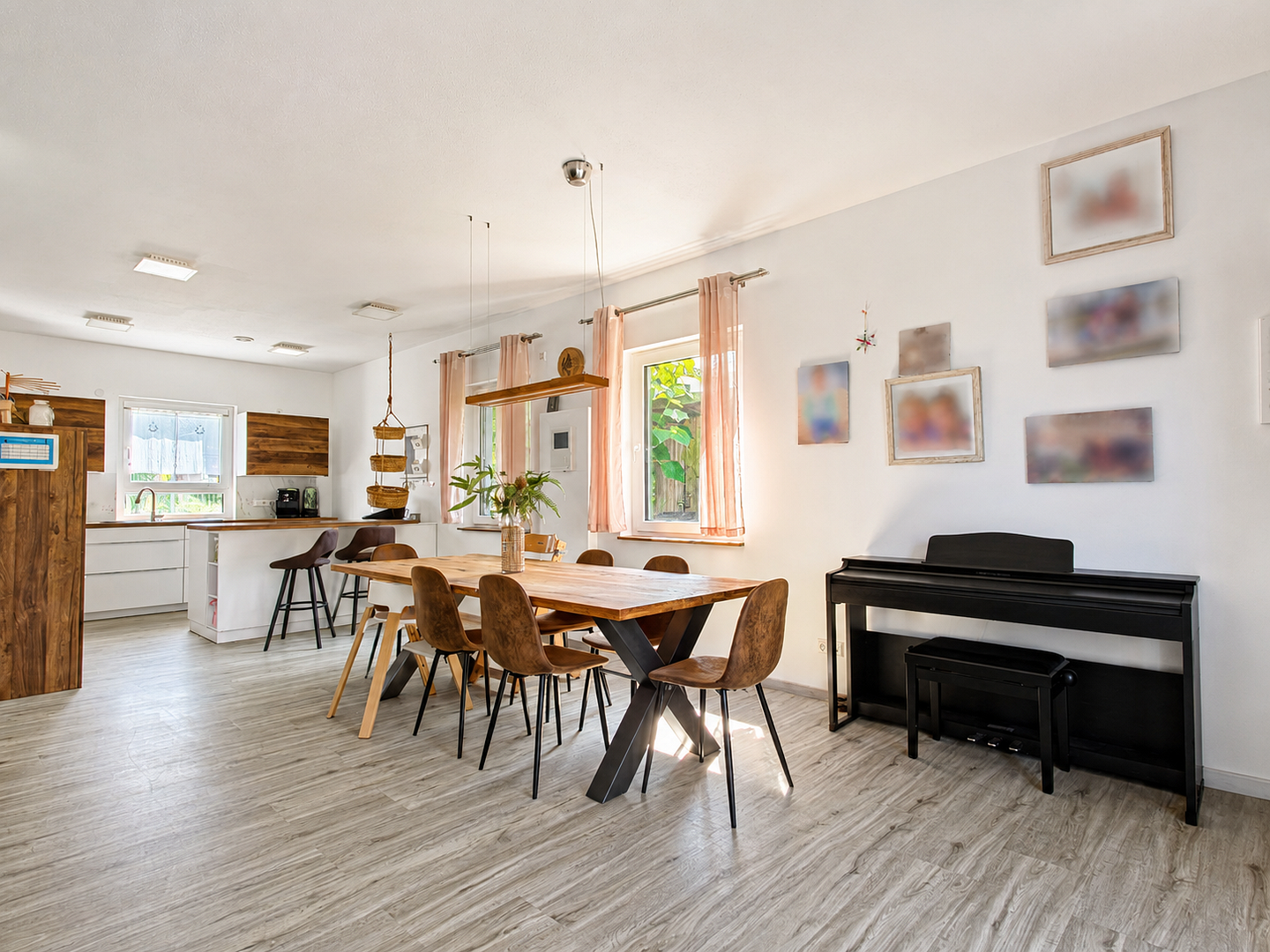 Modernes 217-m²-Familienhaus mit 8 Zimmern, PV-Speicher, Wallbox, Solar & großem Garten – Reisbach(Oberhausen) – Vorschaubild 13