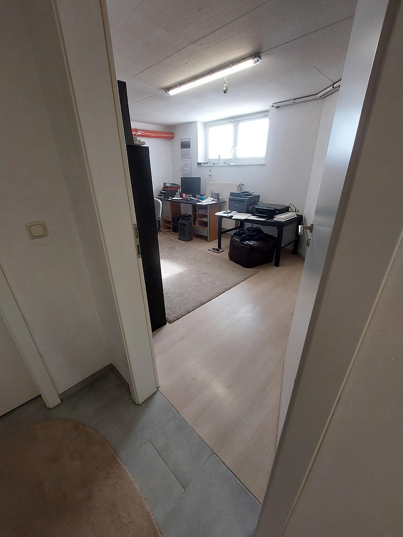 Einfamilienhaus mit Wintergarten ;Terrasse; Garten und Garage.  !!(Preis Verhandelbar) – Offermannsstr 9, 52499 Baesweiler(Setterich) – Vorschaubild 26