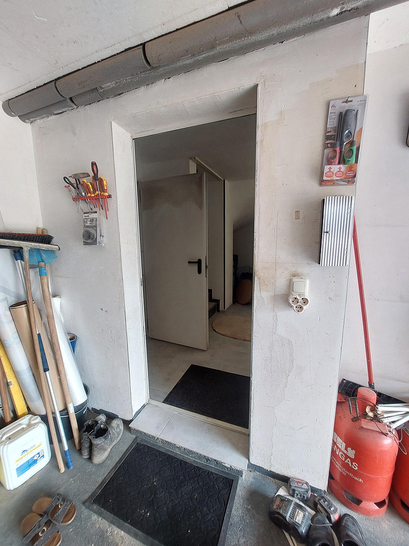 Einfamilienhaus mit Wintergarten ;Terrasse; Garten und Garage.  !!(Preis Verhandelbar) – Offermannsstr 9, 52499 Baesweiler(Setterich) – Vorschaubild 33