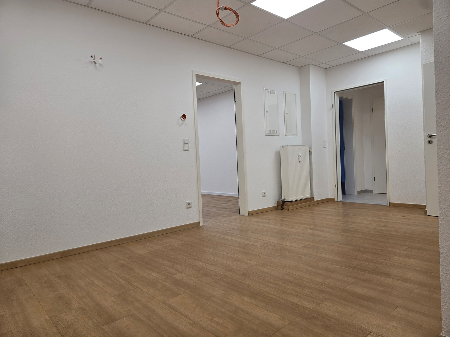 3-Zimmer-Gartenwohnung, Einbauküche, zentrale Innenstadtlage Erstbezug nach Sanierung, WG-geeignet – Höhenstraße 25, 40227 Düsseldorf(Oberbilk) – Vorschaubild 6
