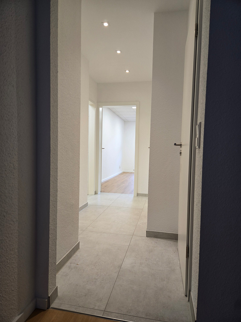 3-Zimmer-Gartenwohnung, Einbauküche, zentrale Innenstadtlage Erstbezug nach Sanierung, WG-geeignet – Höhenstraße 25, 40227 Düsseldorf(Oberbilk) – Vorschaubild 7