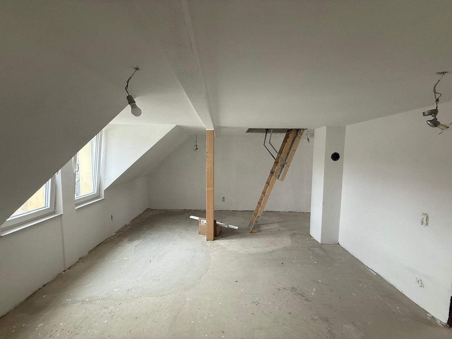 Einfamilienhaus komplett saniert in Camburg bei Jena – Kirchplatz 6 a, 7774 Camburg – Vorschaubild 4