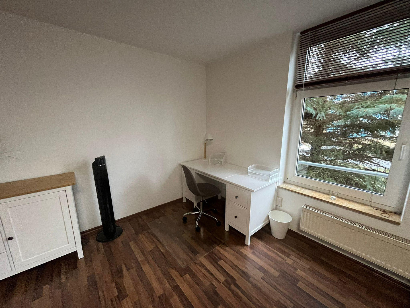 Voll möblierte schöne & helle 3 Zimmer Homeoffice Wohnung in ruhiger Lage nahe S-Bahn Grünau – Am Falkenberg 106, 12524 Berlin(Altglienicke) – Vorschaubild 6