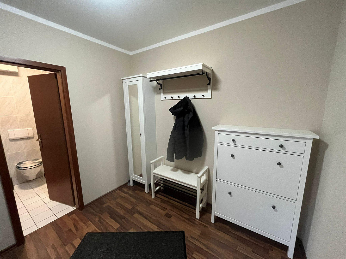 Voll möblierte schöne & helle 3 Zimmer Homeoffice Wohnung in ruhiger Lage nahe S-Bahn Grünau – Am Falkenberg 106, 12524 Berlin(Altglienicke) – Vorschaubild 19