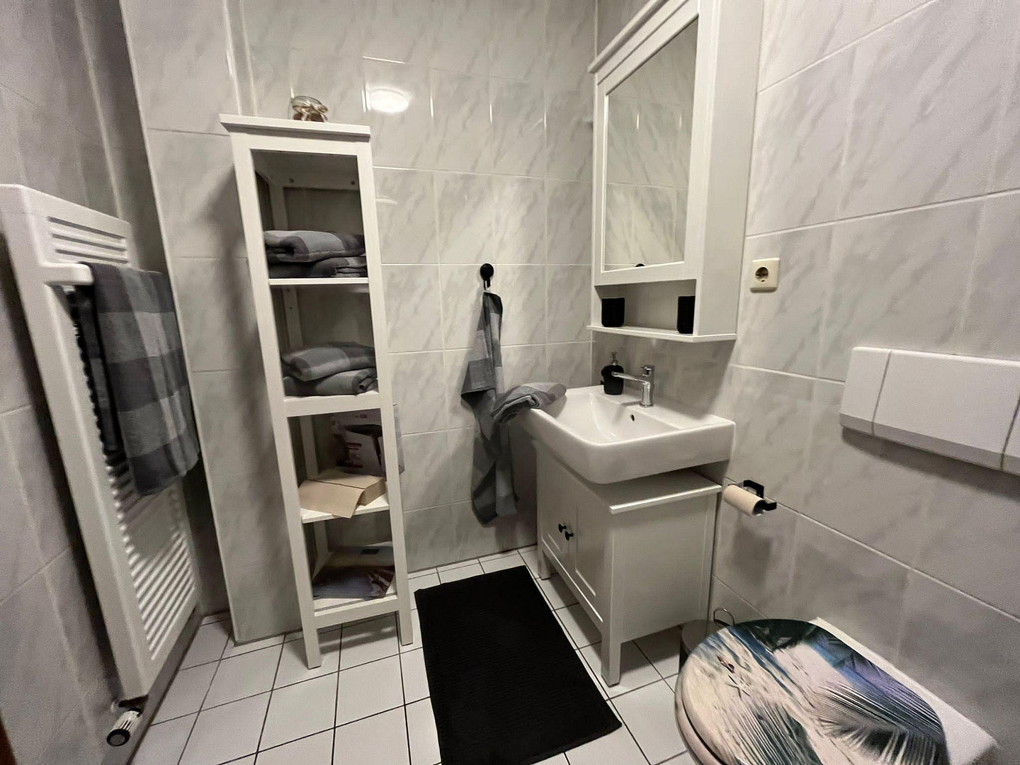 Voll möblierte schöne & helle 3 Zimmer Homeoffice Wohnung in ruhiger Lage nahe S-Bahn Grünau – Am Falkenberg 106, 12524 Berlin(Altglienicke) – Vorschaubild 20
