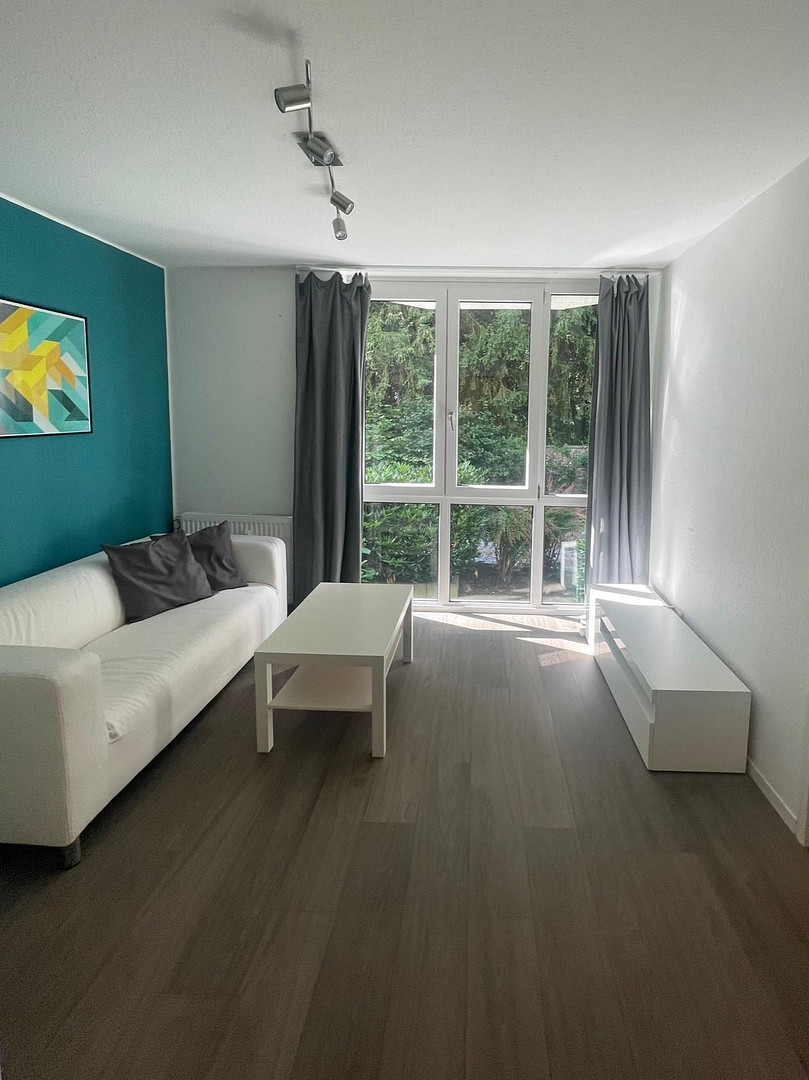 Sehr schöne 2-Zi. Whg. mit Blick auf den Aachener Stadtpark, inkl. Mobiliar & EBK