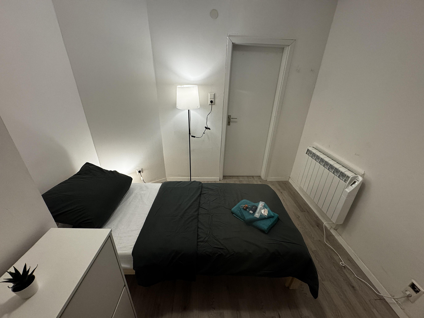 8% Bruttorendite in Stuttgart! Vollvermietetes 5-Zimmer-WG-Investment mit Top-Cashflow – Stuttgart(Bad Cannstatt) – Vorschaubild 9