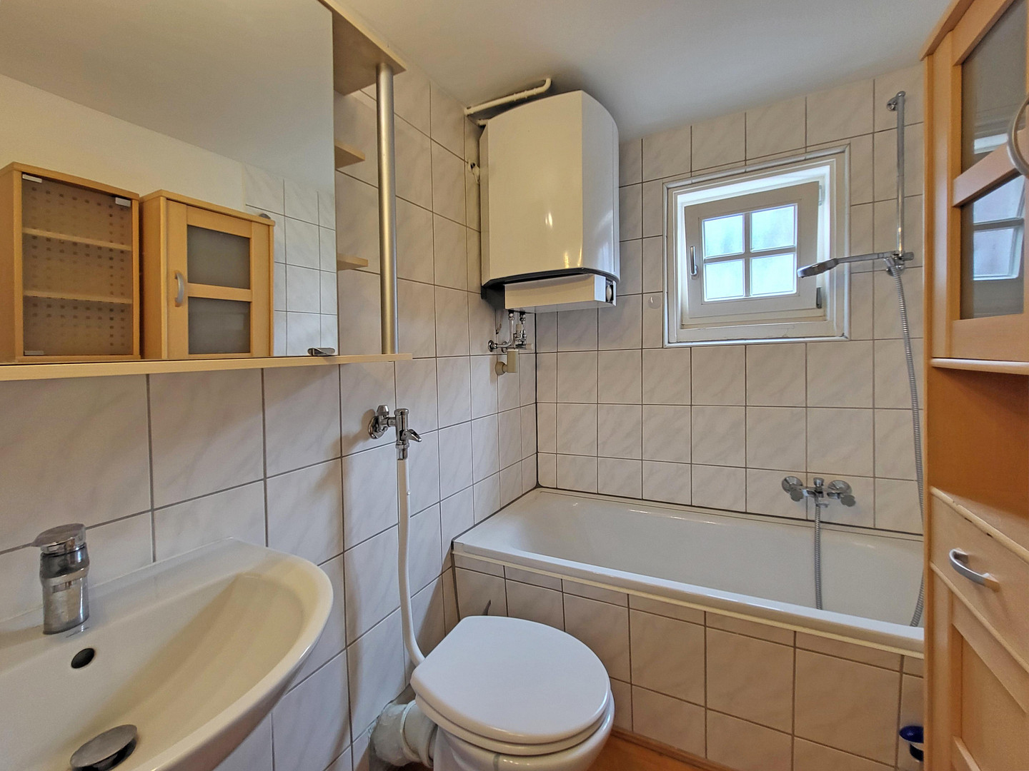 Beste Innenstadtlage in der Altstadt -Bezugsfreie 3 Zimmer Wohnung +++Ohne Maklerprovision +++ – Saurengreinswinkel 7, 89150 Augsburg(Innenstadt) – Vorschaubild 10