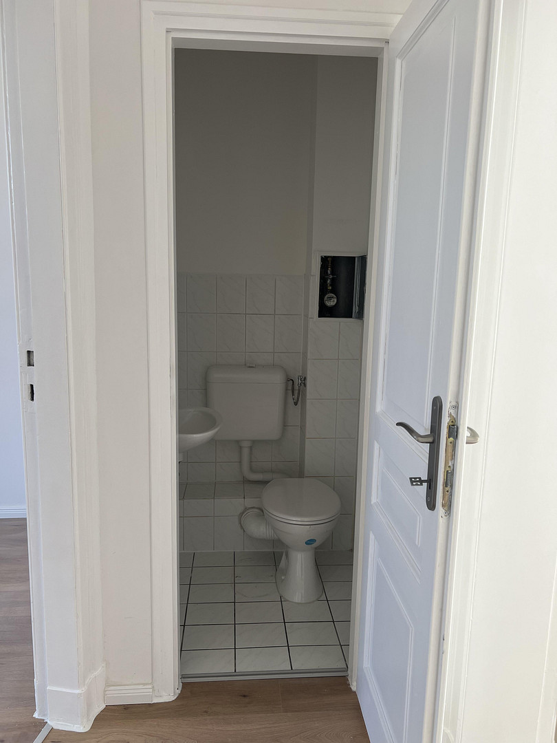 3-Zimmer-Whg, frisch modernisiert, Dusch-Wannenbad, Gäste WC, große Küche – Magdeburg(Stadtfeld) – Vorschaubild 12