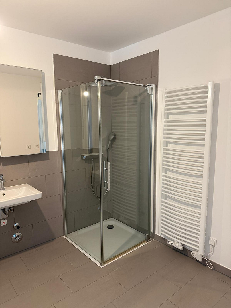 Barrierefreie 4-Zimmer-Endetagenwohnung mit Balkon und Tiefgarage mit Wallbox – Glasbläserhöfe 22, 21035 Hamburg(Bergedorf) – Vorschaubild 14