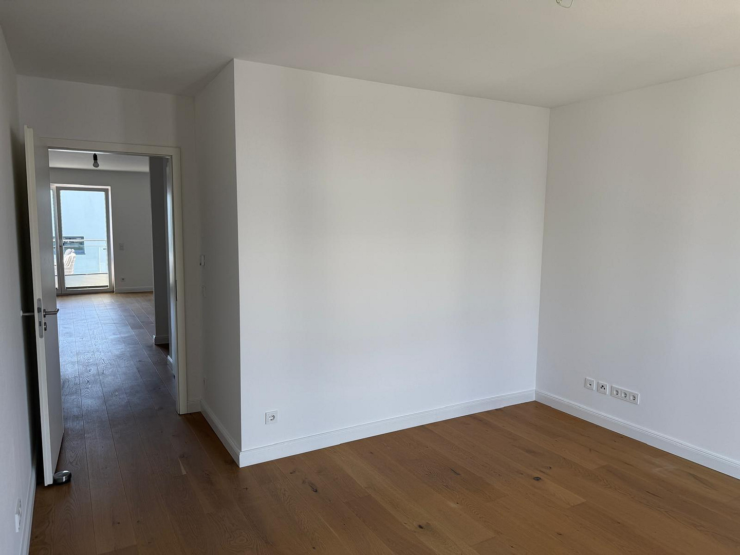 Barrierefreie 4-Zimmer-Endetagenwohnung mit Balkon und Tiefgarage mit Wallbox – Glasbläserhöfe 22, 21035 Hamburg(Bergedorf) – Vorschaubild 9