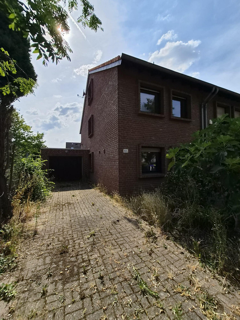 Reihenendhaus mit Garten, Garage und moderner Ausstattung – in Mönchengladbach – Welfenstraße 8a, 41238 Mönchengladbach(Bonnenbroich-Geneicken) – Vorschaubild 2