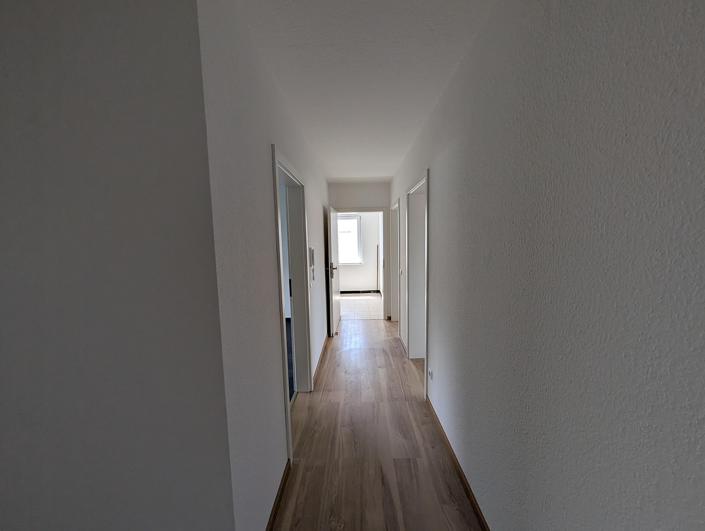 Großzügiges, freistehendes Zweifamilien-Haus - Gepflegt – Jesberg – Vorschaubild 19
