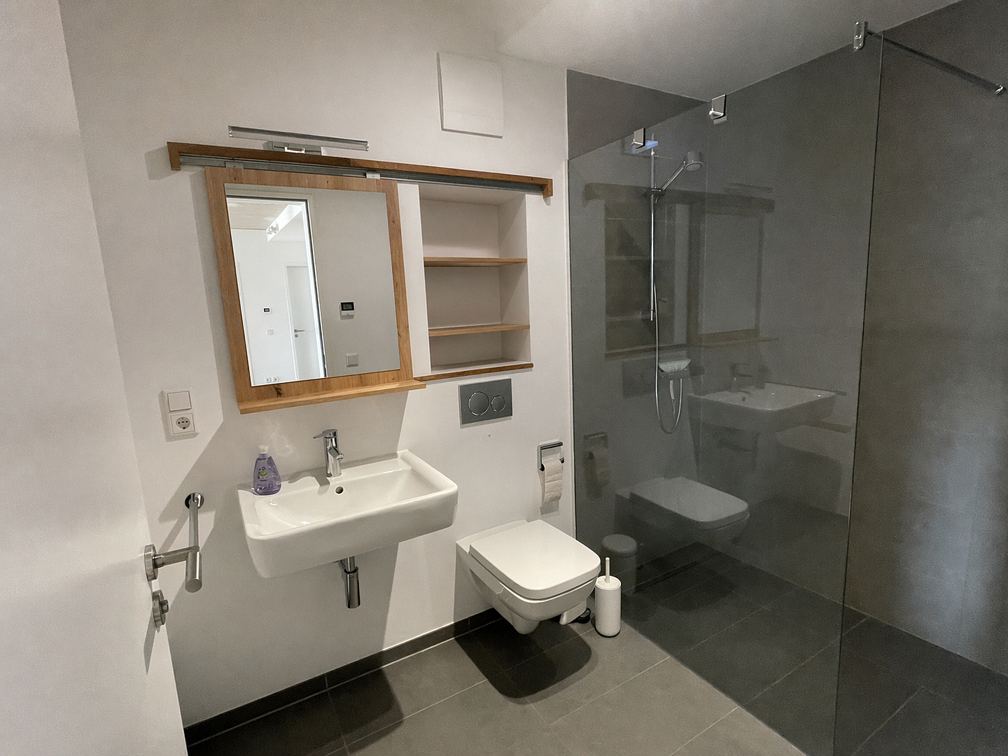 3-Zimmerwohnung in ruhiger 2ten Reihe – Herzogstraße 79B, 40215 Düsseldorf(Friedrichstadt) – Vorschaubild 3
