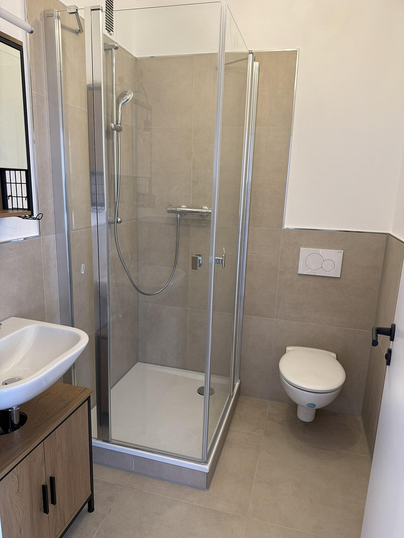 Sanierte 2,5 ZKB-Wohnung, Balkon, Aufzug & Garage im Herzen von Siegen! – Friedrich-Erbert Straße 28, 57072 Siegen – Vorschaubild 6