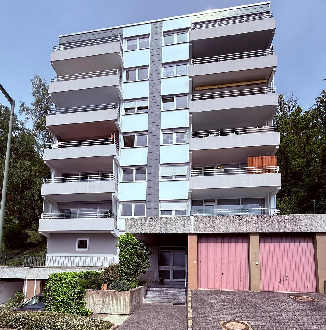 Sanierte 2,5 ZKB-Wohnung, Balkon, Aufzug & Garage im Herzen von Siegen! – Friedrich-Erbert Straße 28, 57072 Siegen – Vorschaubild 11