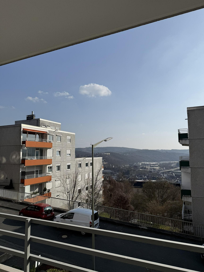 Sanierte 2,5 ZKB-Wohnung, Balkon, Aufzug & Garage im Herzen von Siegen! – Friedrich-Erbert Straße 28, 57072 Siegen – Vorschaubild 9