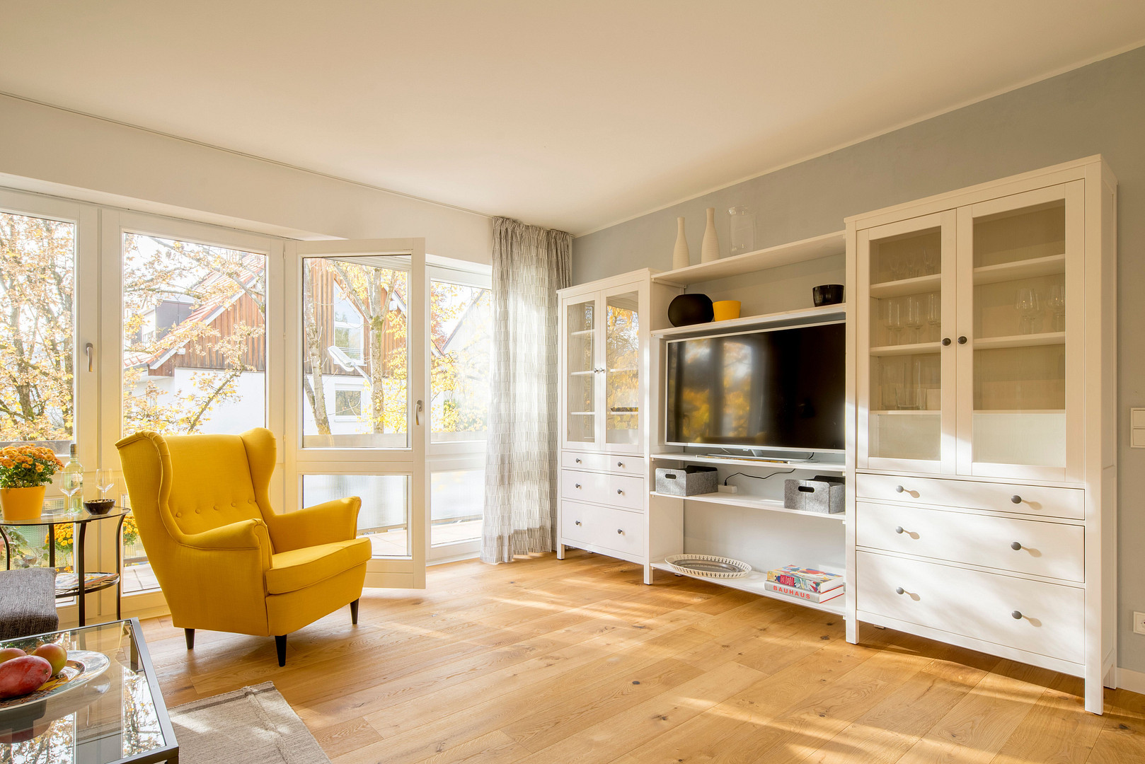Großzügige, lichtdurchflutete 2-Zimmer-Wohnung, voll möbliert, in Bestlage München-Harlaching – Seybothstraße 70, 81545 München(Harlaching) – Vorschaubild 3