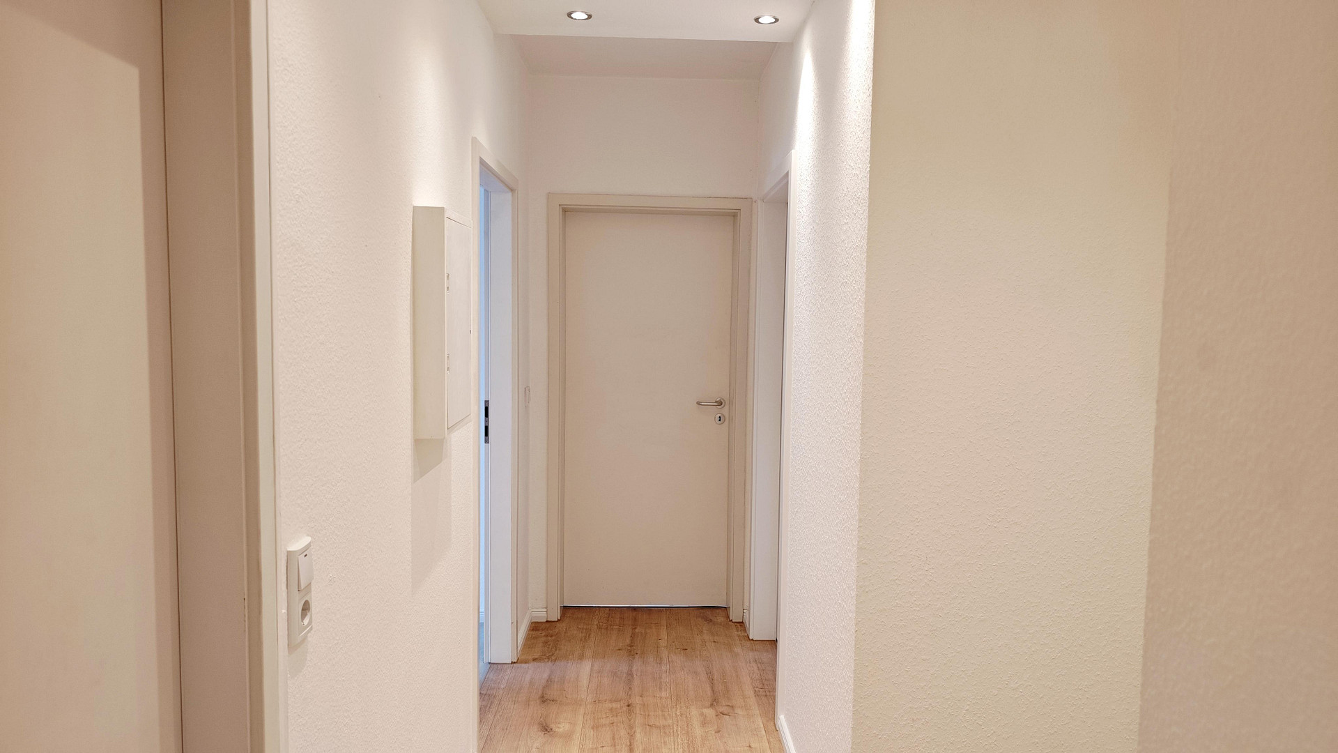 5,8 % IST Rendite mit Blick über Leipzig in renovierter 3-Zi-Wohnung – 4299 Leipzig(Stötteritz) – Vorschaubild 10