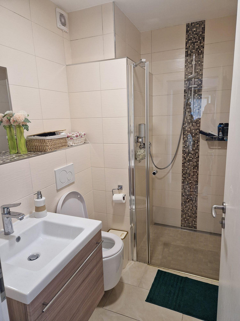 Helle Wohlfühlwohnung in zentraler Lage – 104 m² Wohnkomfort – Albrecht-Dürer-Straße 15, 65195 Wiesbaden – Vorschaubild 12
